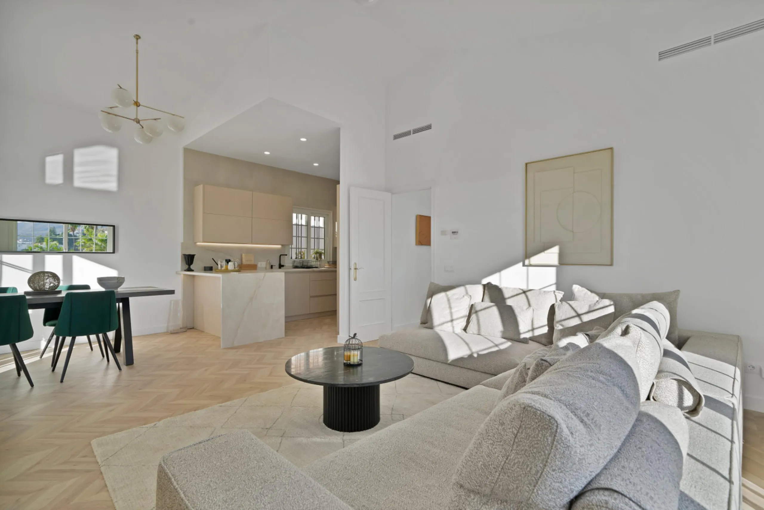 Exquisitely Renovated Townhouse with Sun-Drenched Terrace and Plunge Pool in Aldea Dorada