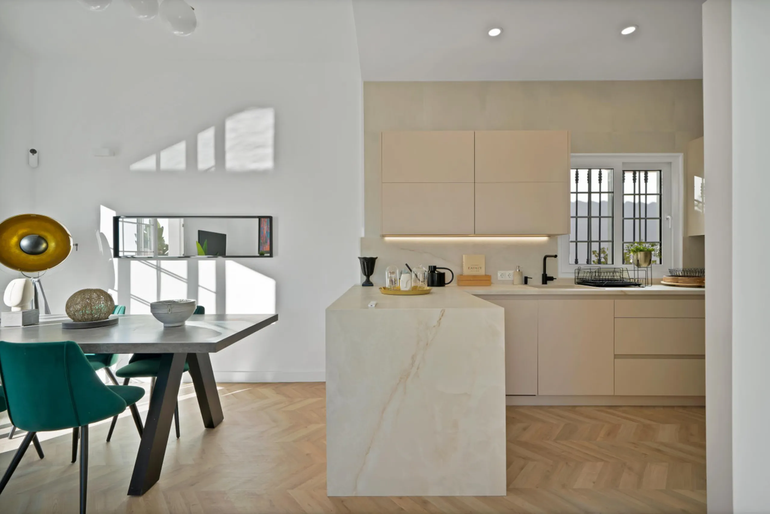 Exquisitely Renovated Townhouse with Sun-Drenched Terrace and Plunge Pool in Aldea Dorada