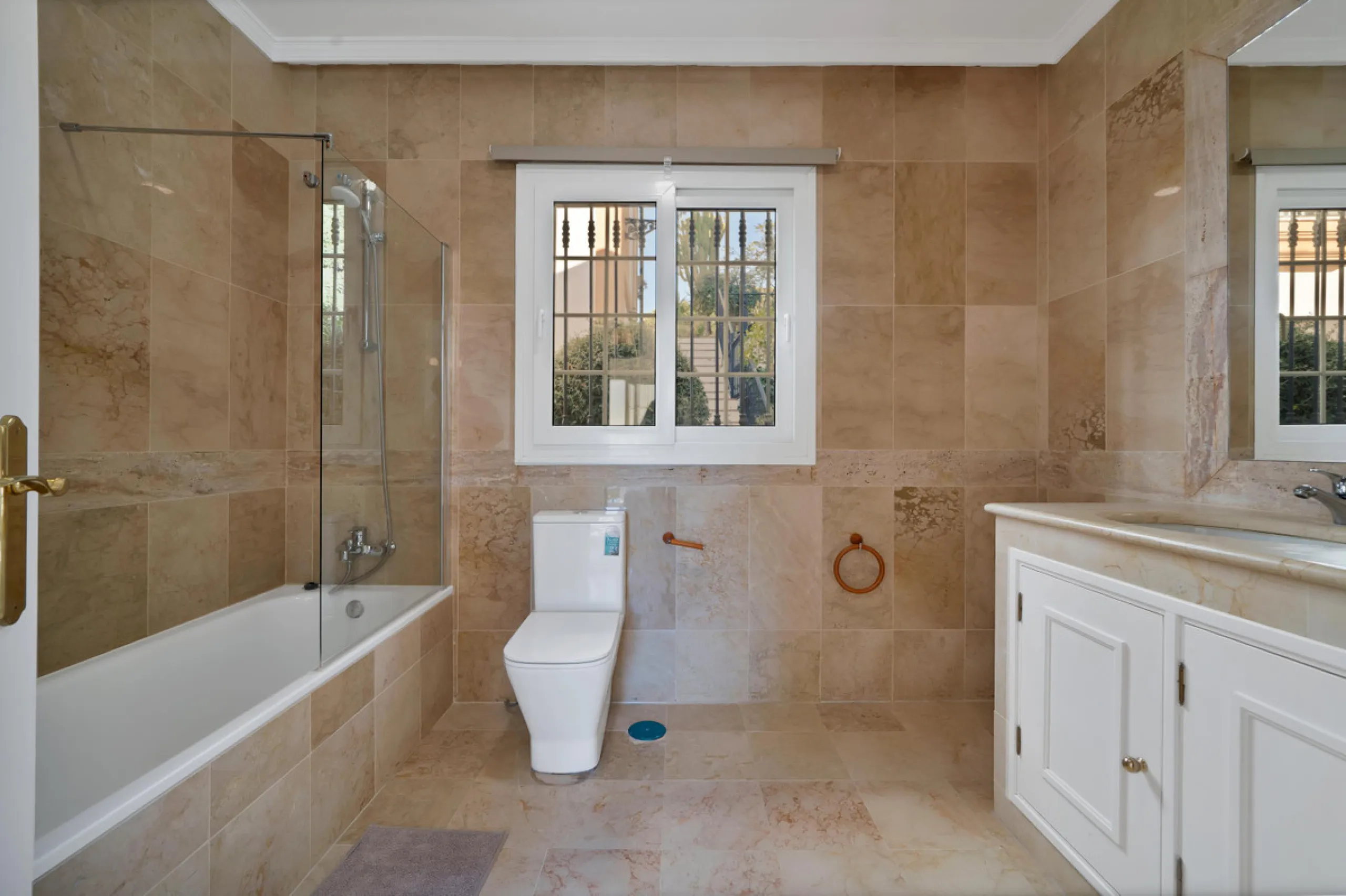 Exquisitely Renovated Townhouse with Sun-Drenched Terrace and Plunge Pool in Aldea Dorada