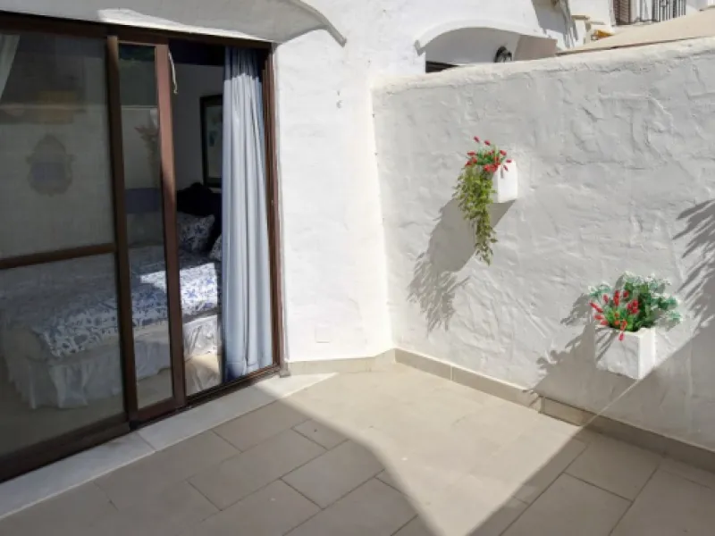 BEACHSIDE Townhouse for Sale in Villa Cana, Estepona – Spacious Outdoor Living & Great Potential