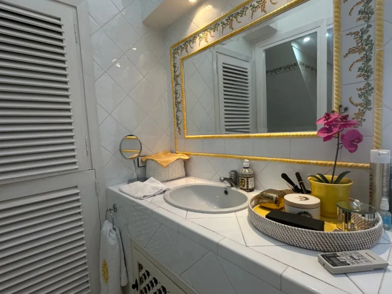 BEACHSIDE Townhouse for Sale in Villa Cana, Estepona – Spacious Outdoor Living & Great Potential
