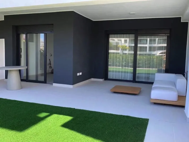 Charming Renovated Ground-Floor Apartment in Los Miradores del Sol (Phase 1), Estepona – Private Garden, Modern Finishes, and Steps from the Beach!