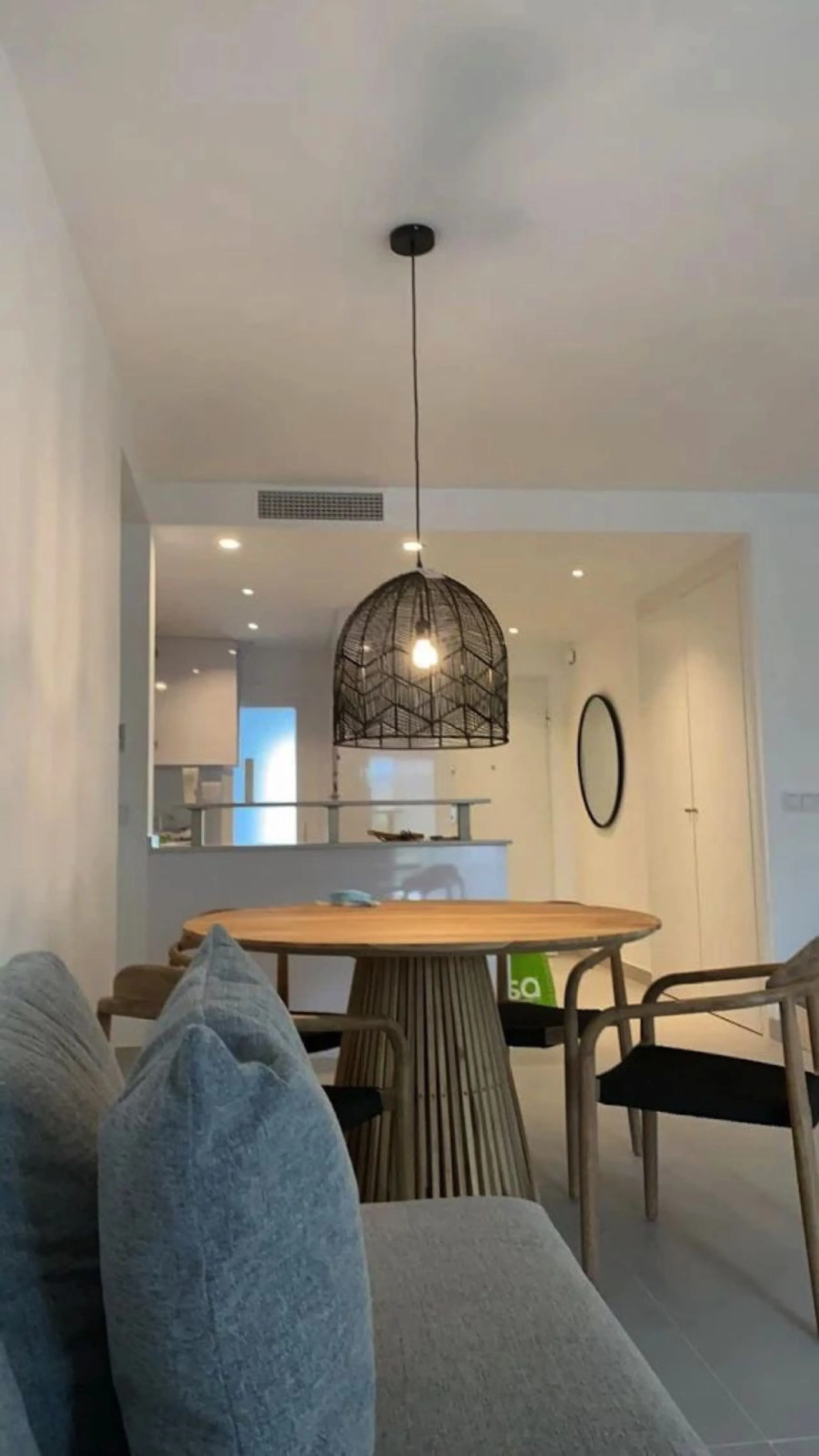 Charming Renovated Ground-Floor Apartment in Los Miradores del Sol (Phase 1), Estepona – Private Garden, Modern Finishes, and Steps from the Beach!