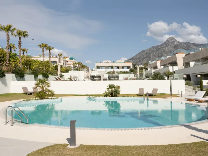 Apartment - Ground Floor Apartment в продаже в Marbella, Málaga. В доме 4 спален и 4 ванных комнат. Площадь дома 286 м²