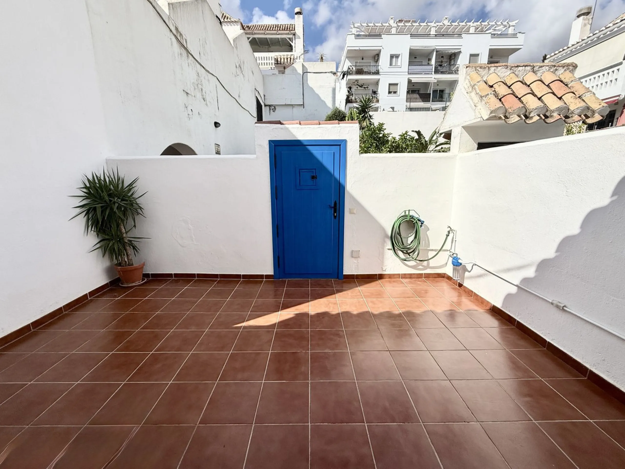 House - Townhouse в продаже в Mijas, Málaga. В доме 3 спален и 2 ванных комнат. Площадь дома 138 м²