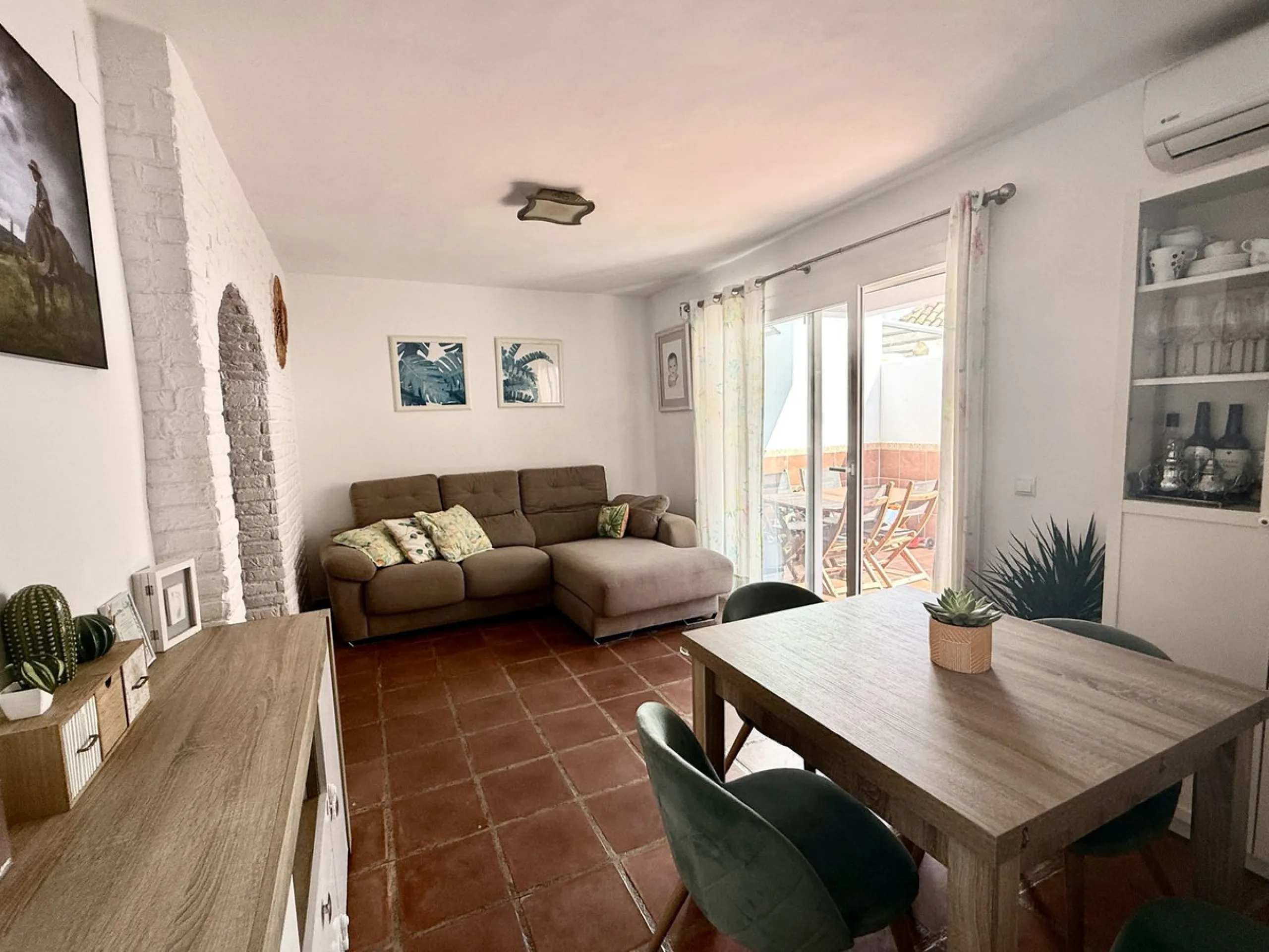 House - Townhouse в продаже в Mijas, Málaga. В доме 3 спален и 2 ванных комнат. Площадь дома 138 м²