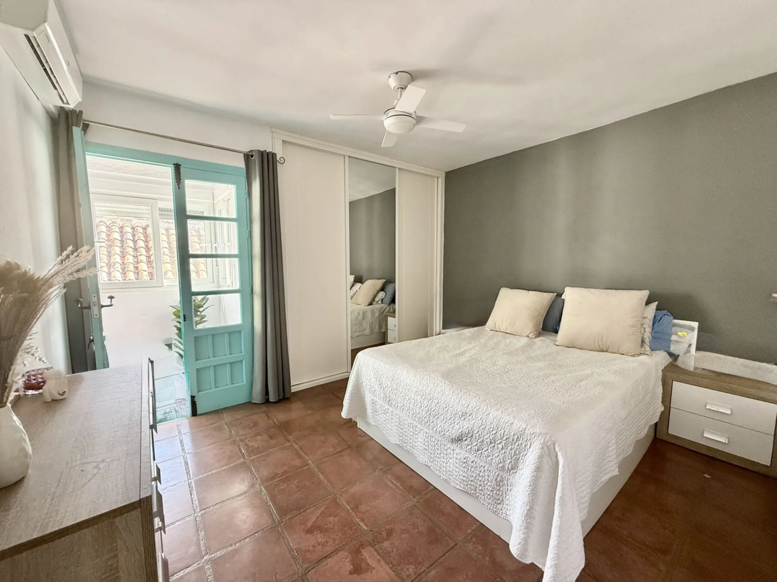 House - Townhouse в продаже в Mijas, Málaga. В доме 3 спален и 2 ванных комнат. Площадь дома 138 м²