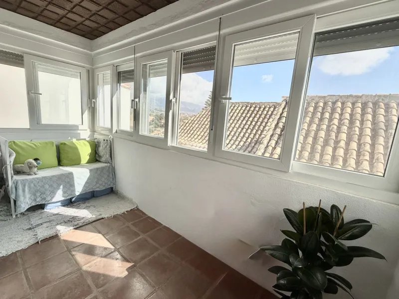 House - Townhouse в продаже в Mijas, Málaga. В доме 3 спален и 2 ванных комнат. Площадь дома 138 м²
