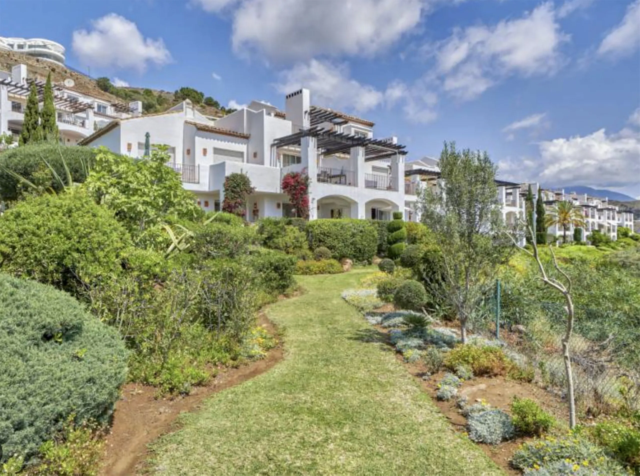 Апартамент нижний этаж, La Quinta, Costa del Sol