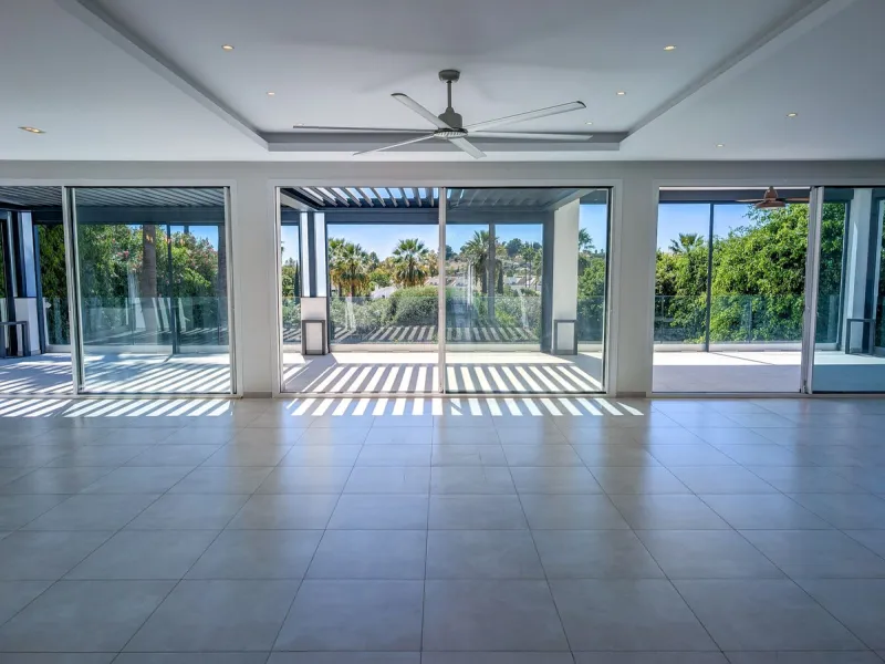 Frontline Golf Villa for Sale in Nueva Andalucía – Los Naranjos