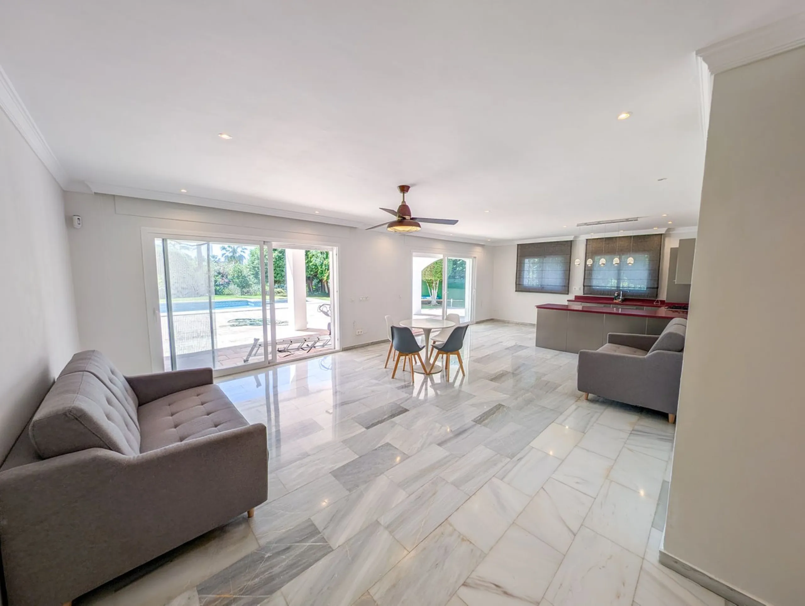 Frontline Golf Villa for Sale in Nueva Andalucía – Los Naranjos