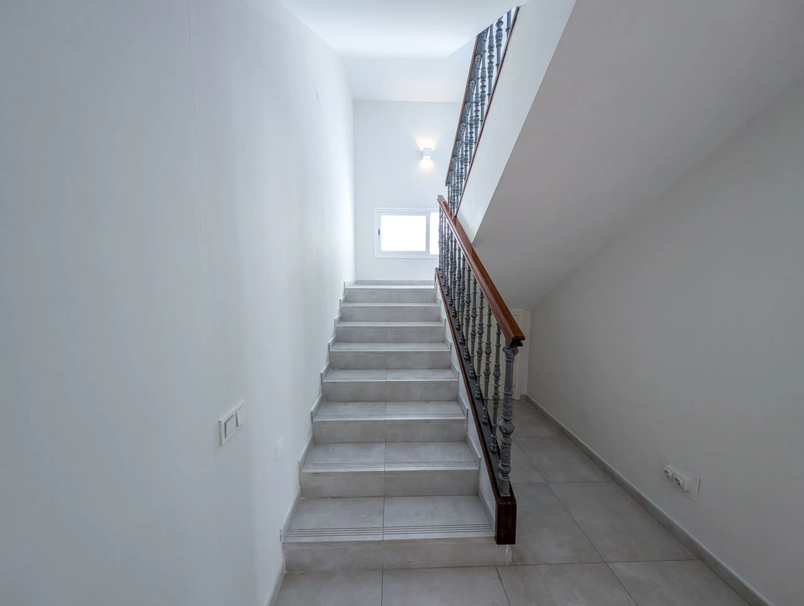 Frontline Golf Villa for Sale in Nueva Andalucía – Los Naranjos