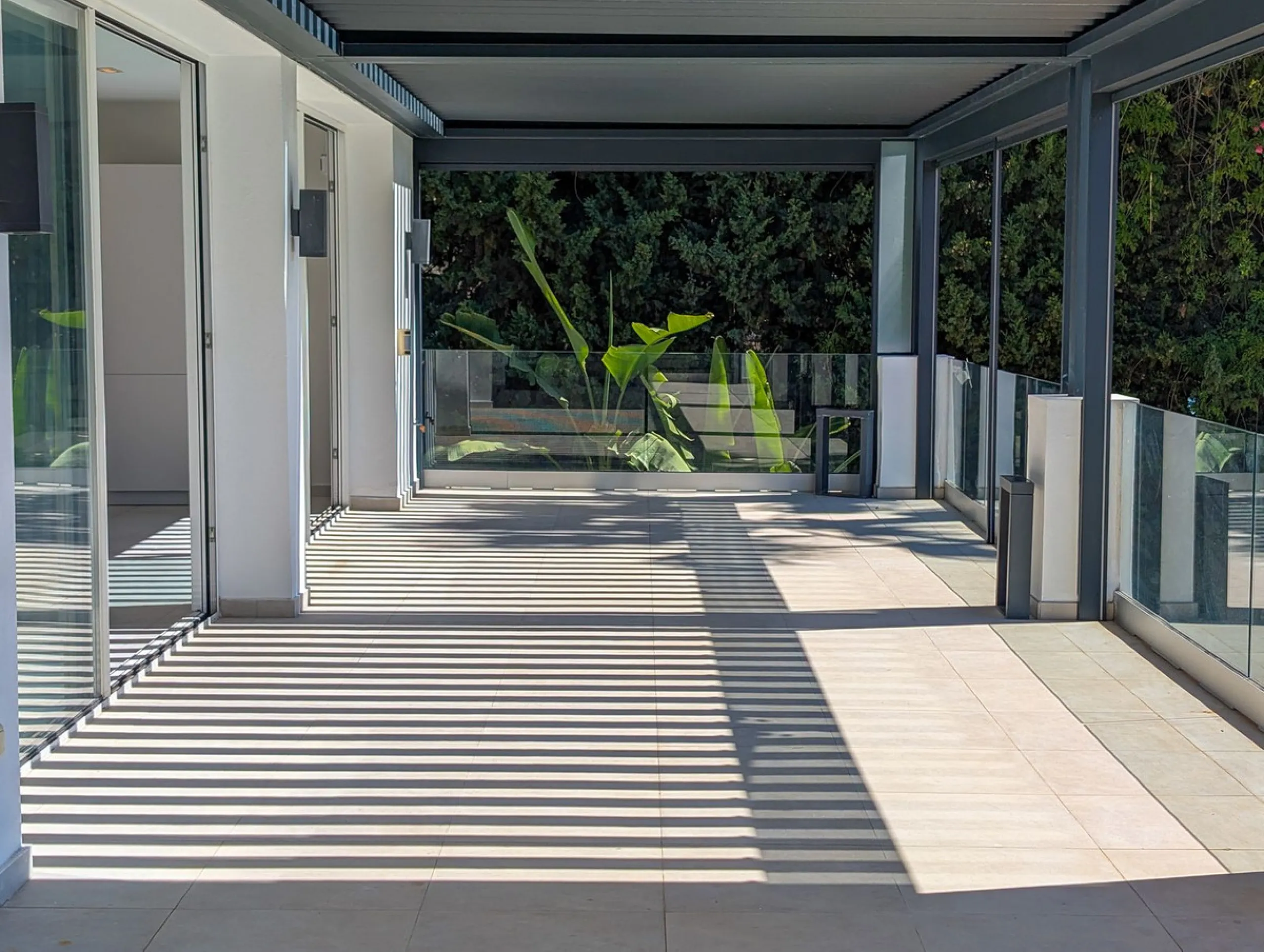 Frontline Golf Villa for Sale in Nueva Andalucía – Los Naranjos