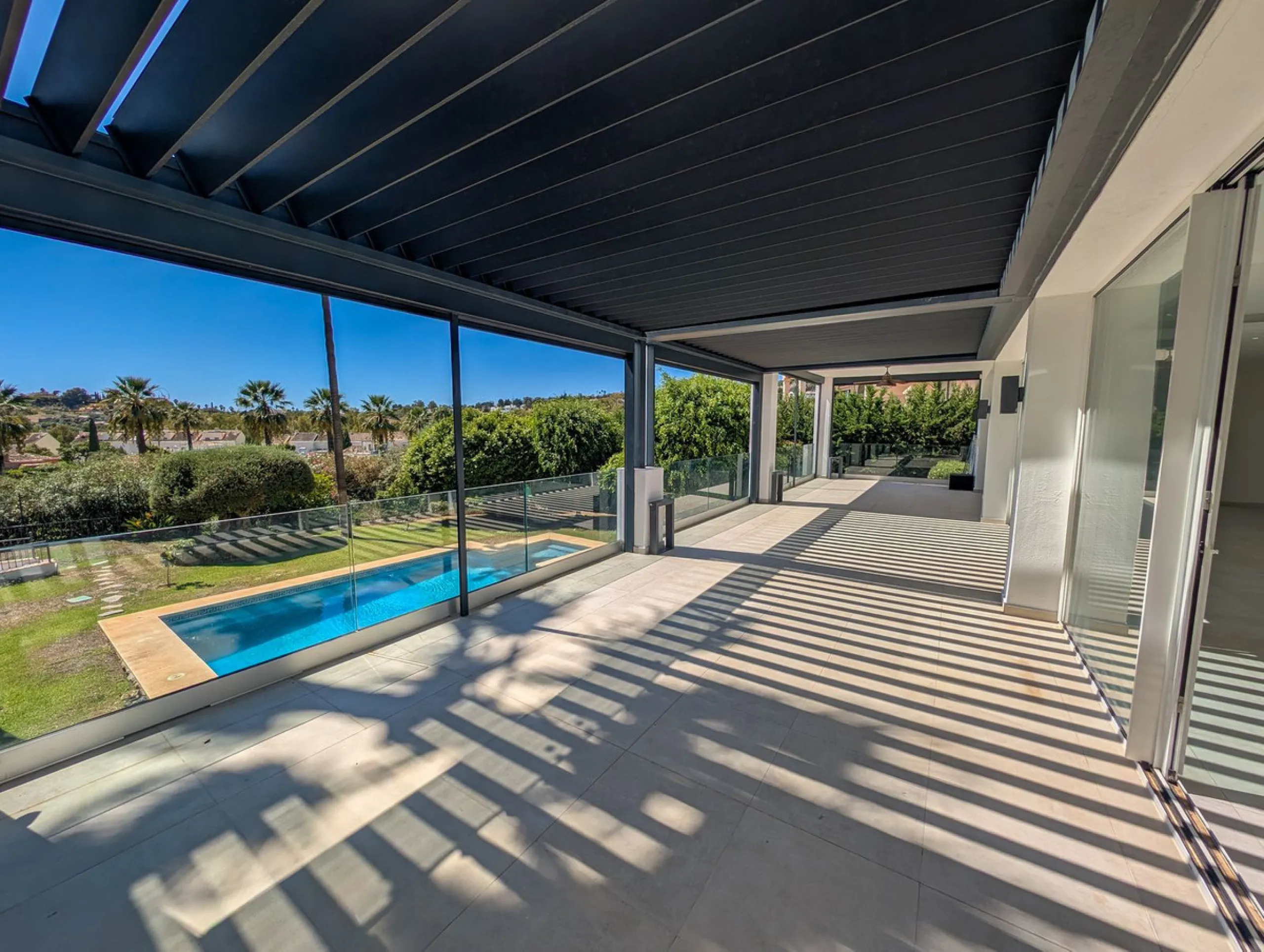 Frontline Golf Villa for Sale in Nueva Andalucía – Los Naranjos