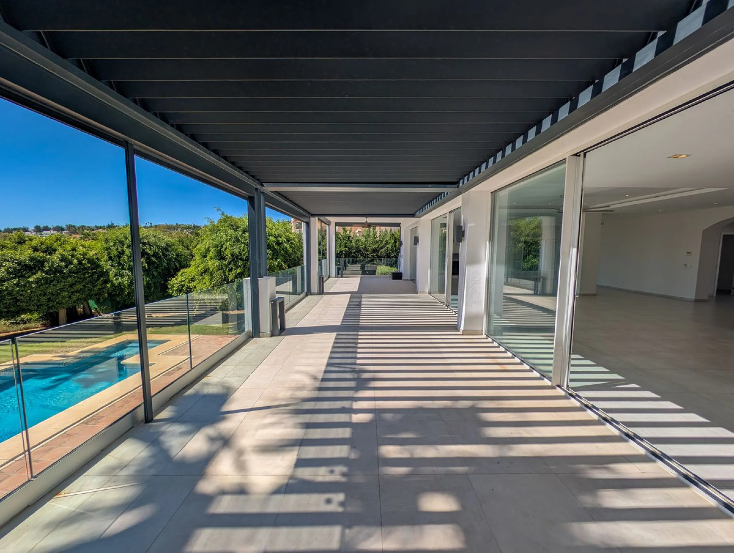 Frontline Golf Villa for Sale in Nueva Andalucía – Los Naranjos