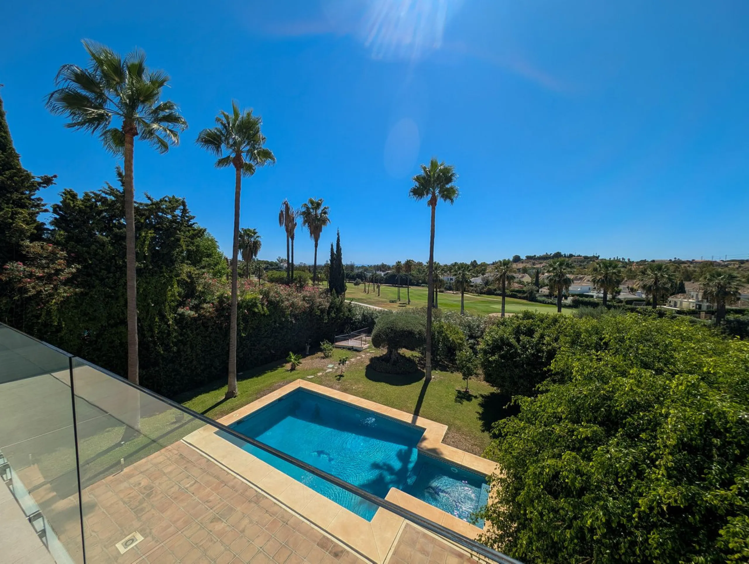 Frontline Golf Villa for Sale in Nueva Andalucía – Los Naranjos