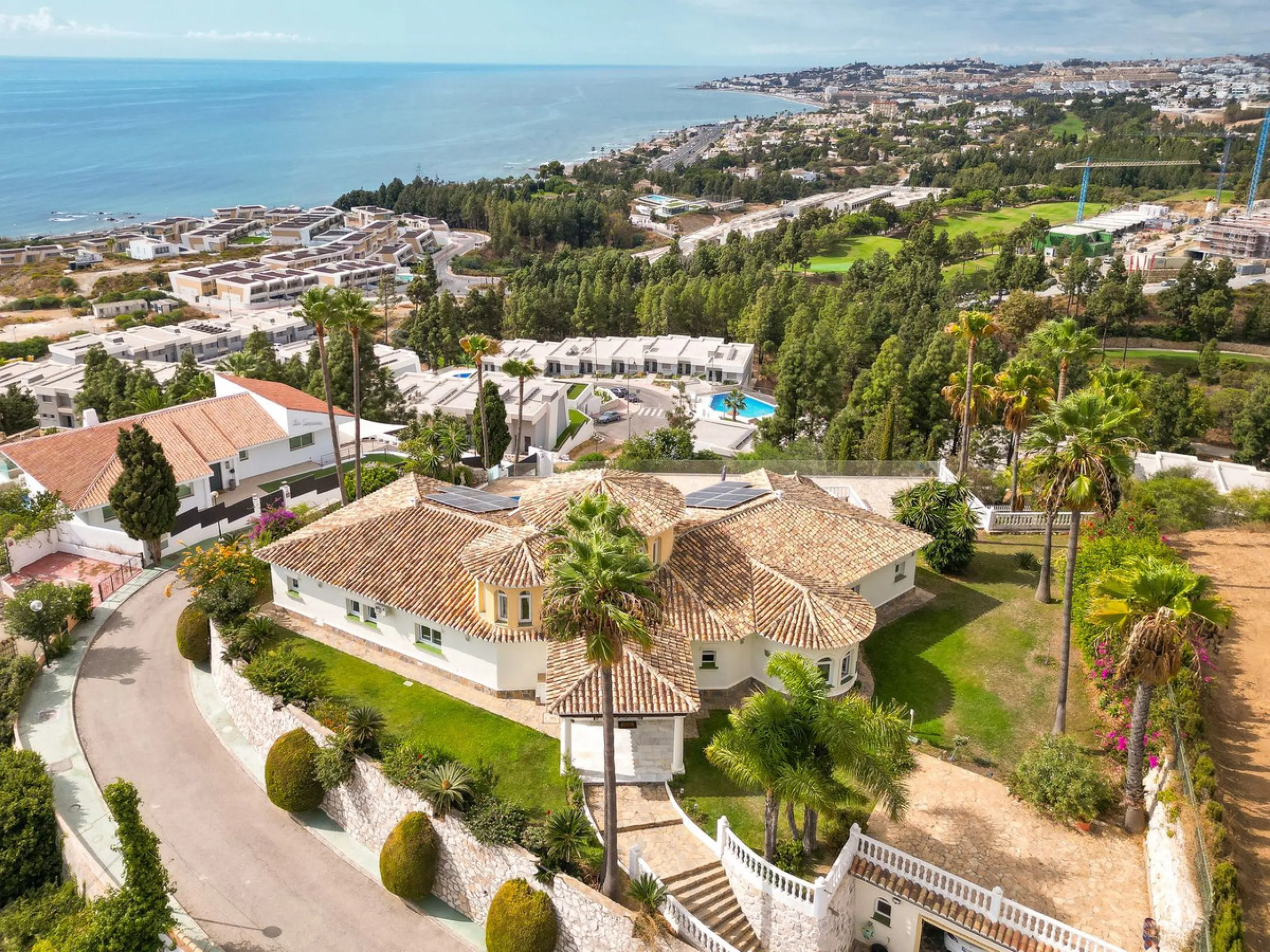 Beautiful South-Facing Five-Bedroom Villa in El Chaparral, Mijas Costa.