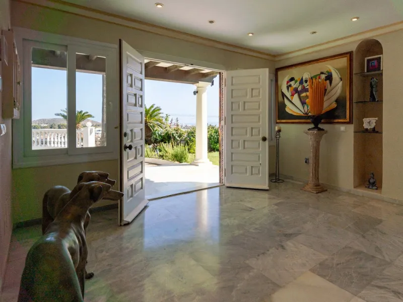 Beautiful South-Facing Five-Bedroom Villa in El Chaparral, Mijas Costa.