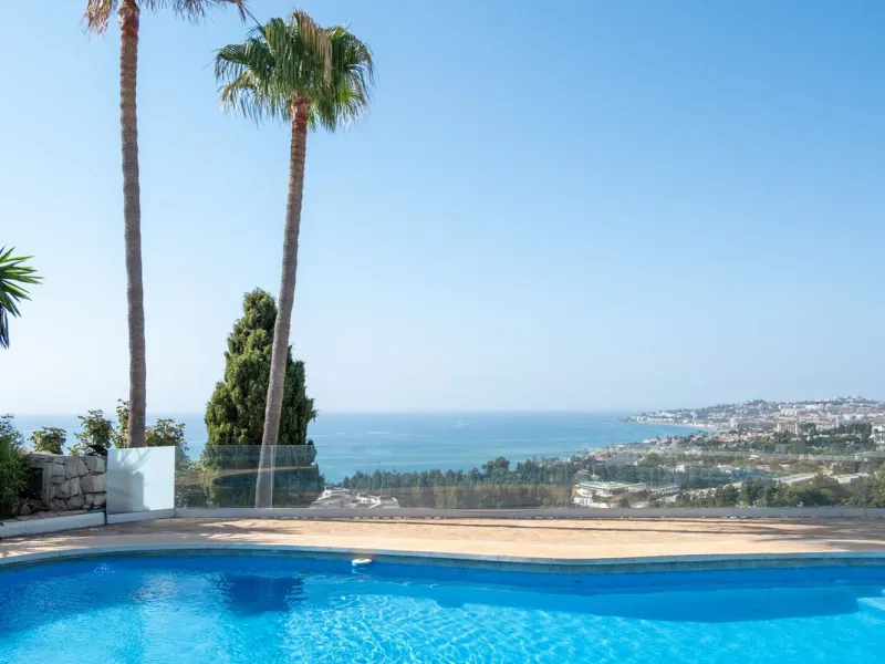 Beautiful South-Facing Five-Bedroom Villa in El Chaparral, Mijas Costa.