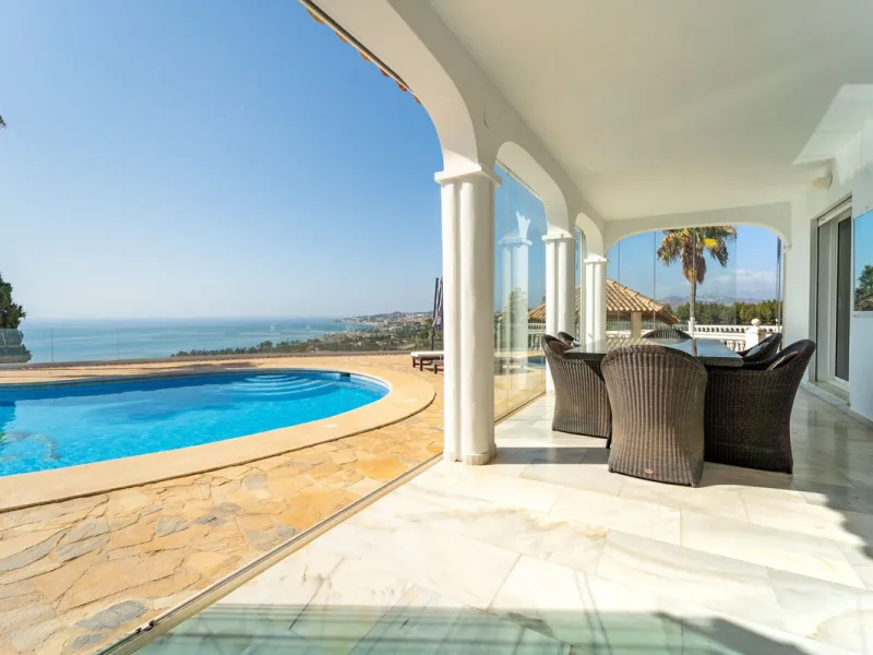 Beautiful South-Facing Five-Bedroom Villa in El Chaparral, Mijas Costa.