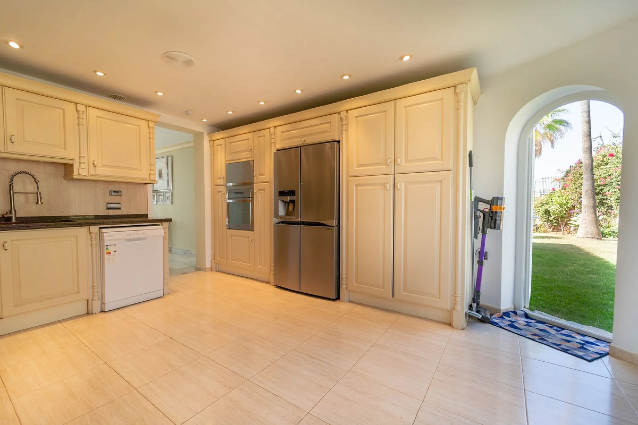 Beautiful South-Facing Five-Bedroom Villa in El Chaparral, Mijas Costa.