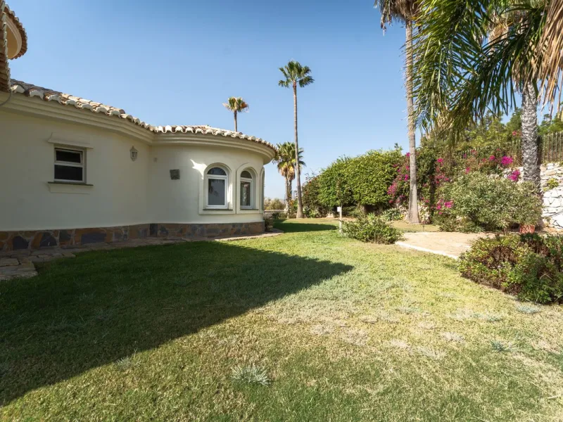 Beautiful South-Facing Five-Bedroom Villa in El Chaparral, Mijas Costa.