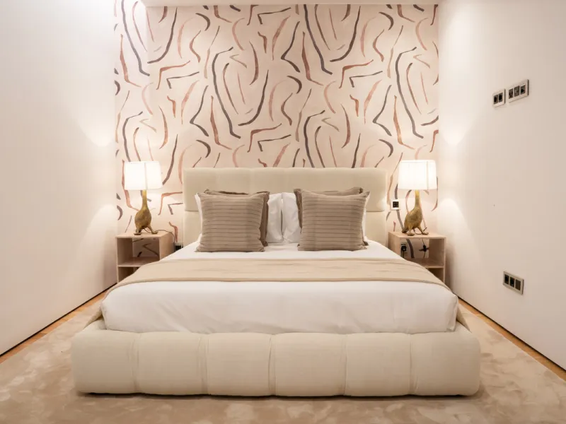 This exquisite 4-bedroom duplex in Epic Marbella by Fendi offers the ultimate in luxury living on Marbella's prestigious Golden Mile. With 337.94 m² of beautifully designed interiors and a 105.38 m² private terrace, this brand-new residence is the perfect