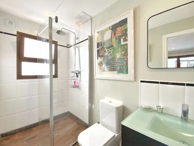 Charming house in the old town, with a stunning sunny terrace and beautiful views of the historic center.