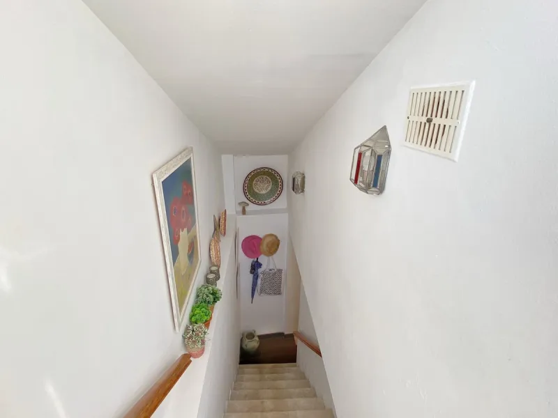 Charming house in the old town, with a stunning sunny terrace and beautiful views of the historic center.
