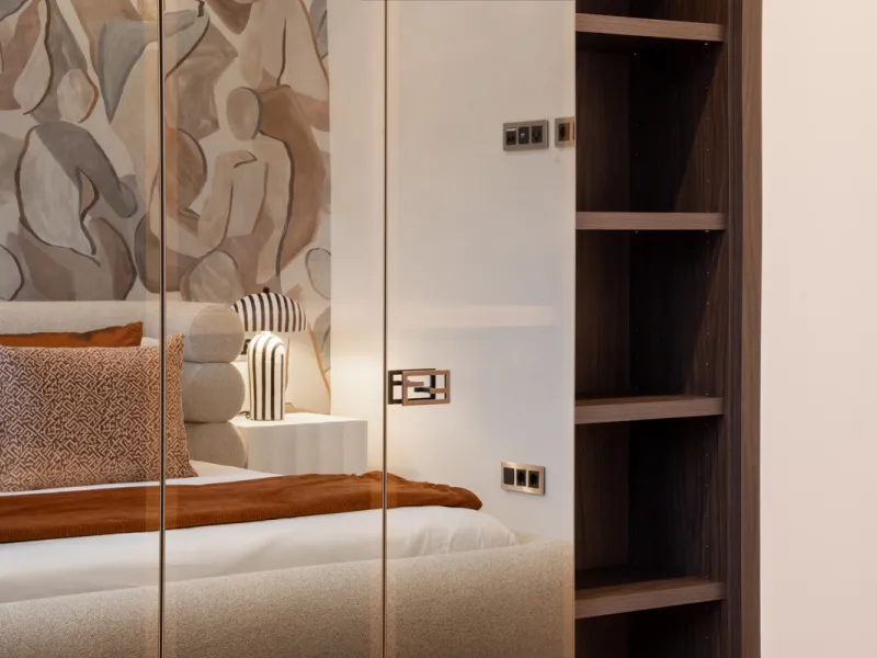 This exquisite 4-bedroom duplex in Epic Marbella by Fendi offers the ultimate in luxury living on Marbella's prestigious Golden Mile. With 337.94 m² of beautifully designed interiors and a 105.38 m² private terrace, this brand-new residence is the perfect