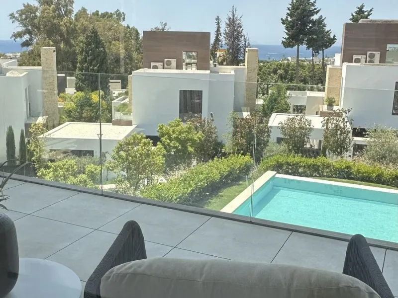 Elegant Villa in Marbella's Prestigious Golden Mile