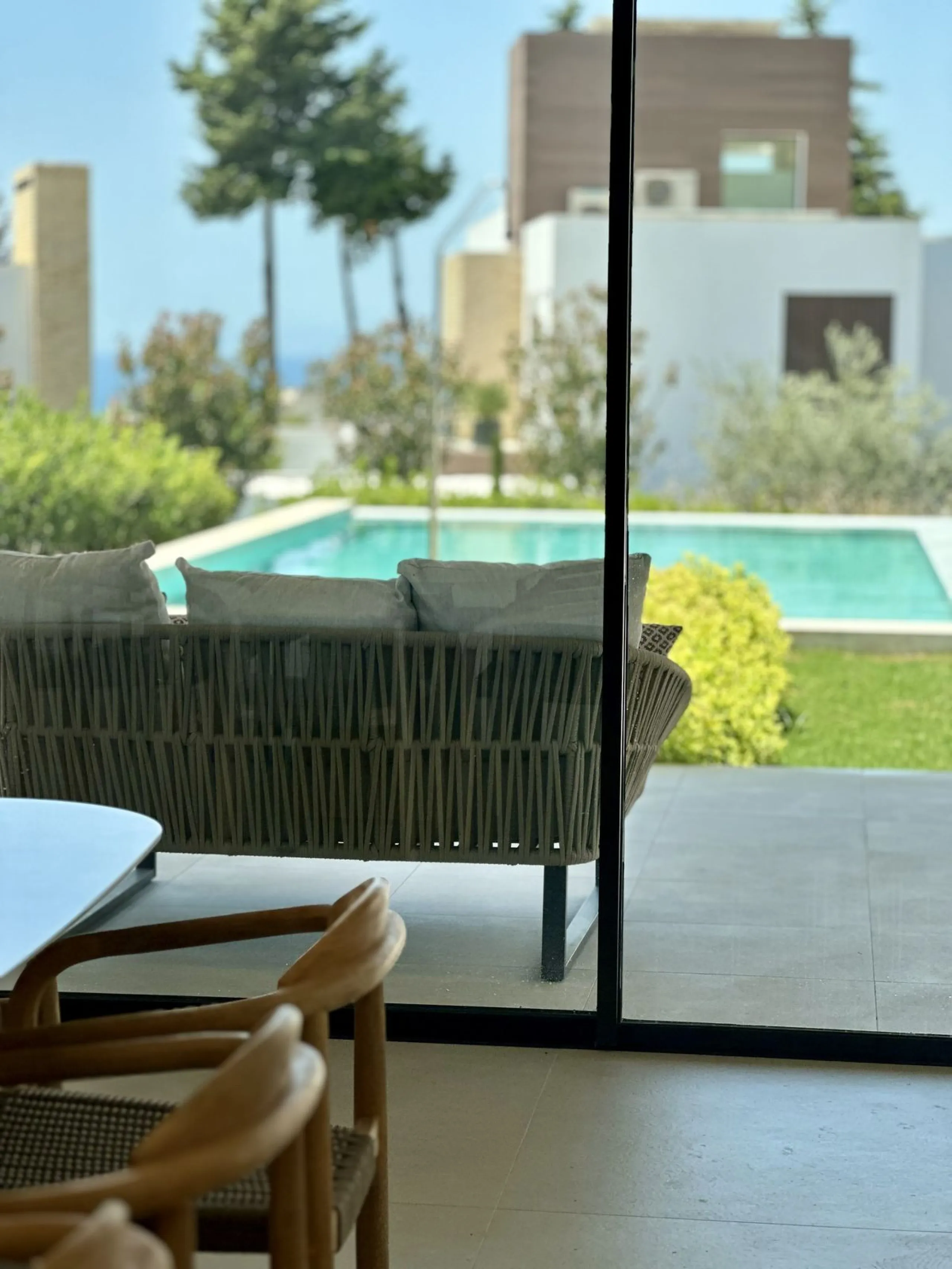Elegant Villa in Marbella's Prestigious Golden Mile