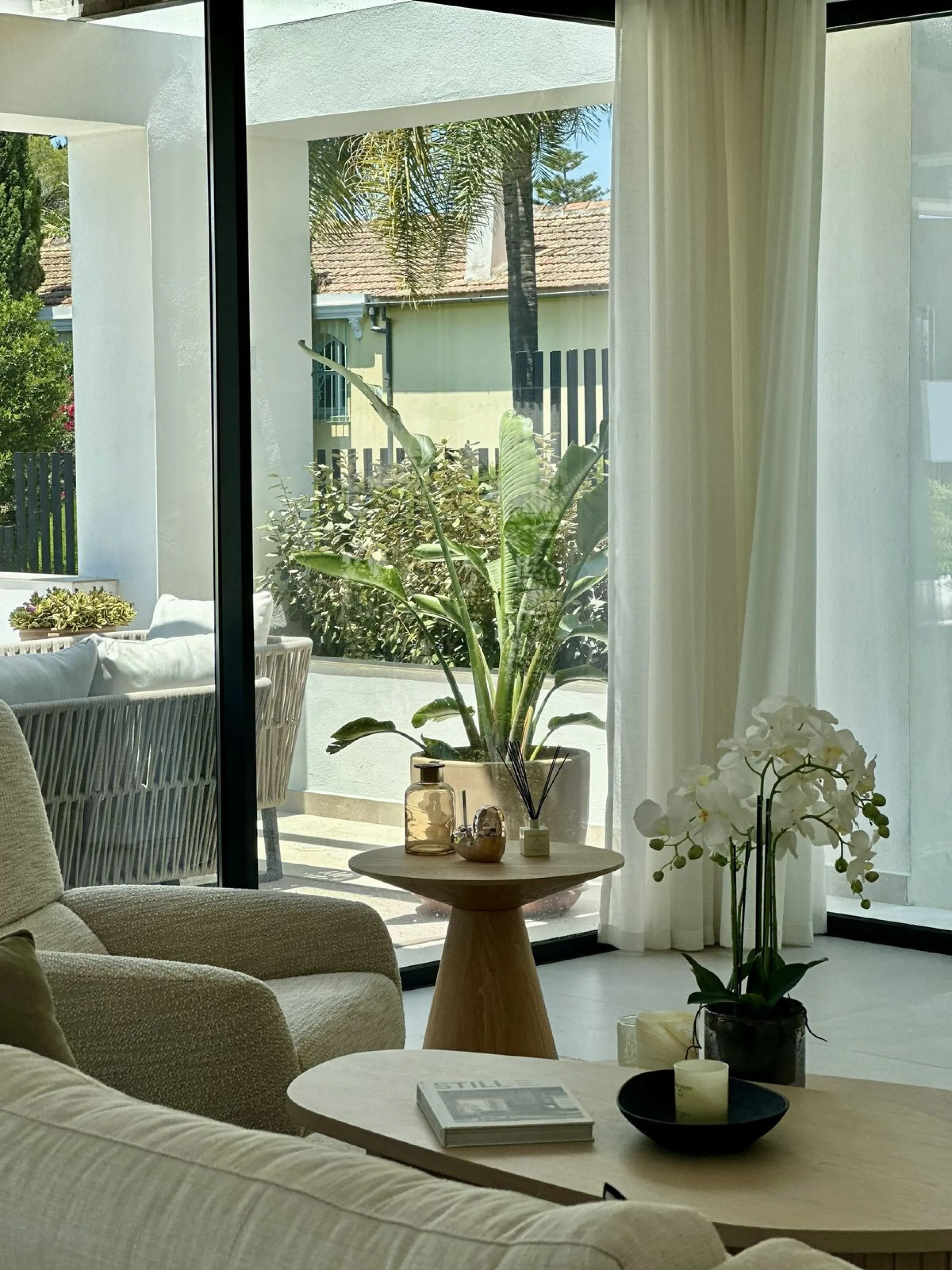 Elegant Villa in Marbella's Prestigious Golden Mile
