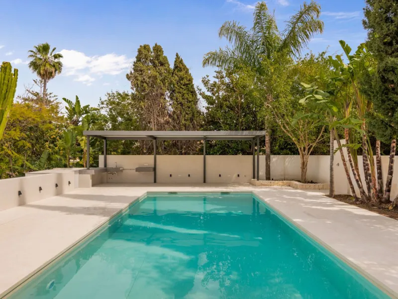 Contemporary Villa in Guadalmina – Design, Luxury & Technology just 4 minutes from the Shopping Center