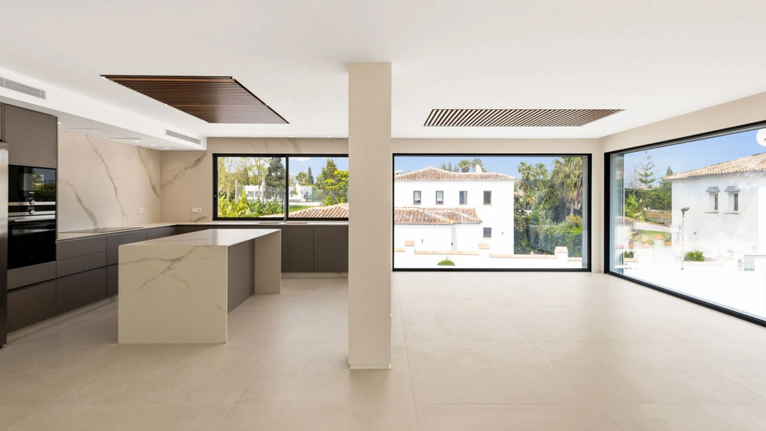 Contemporary Villa in Guadalmina – Design, Luxury & Technology just 4 minutes from the Shopping Center