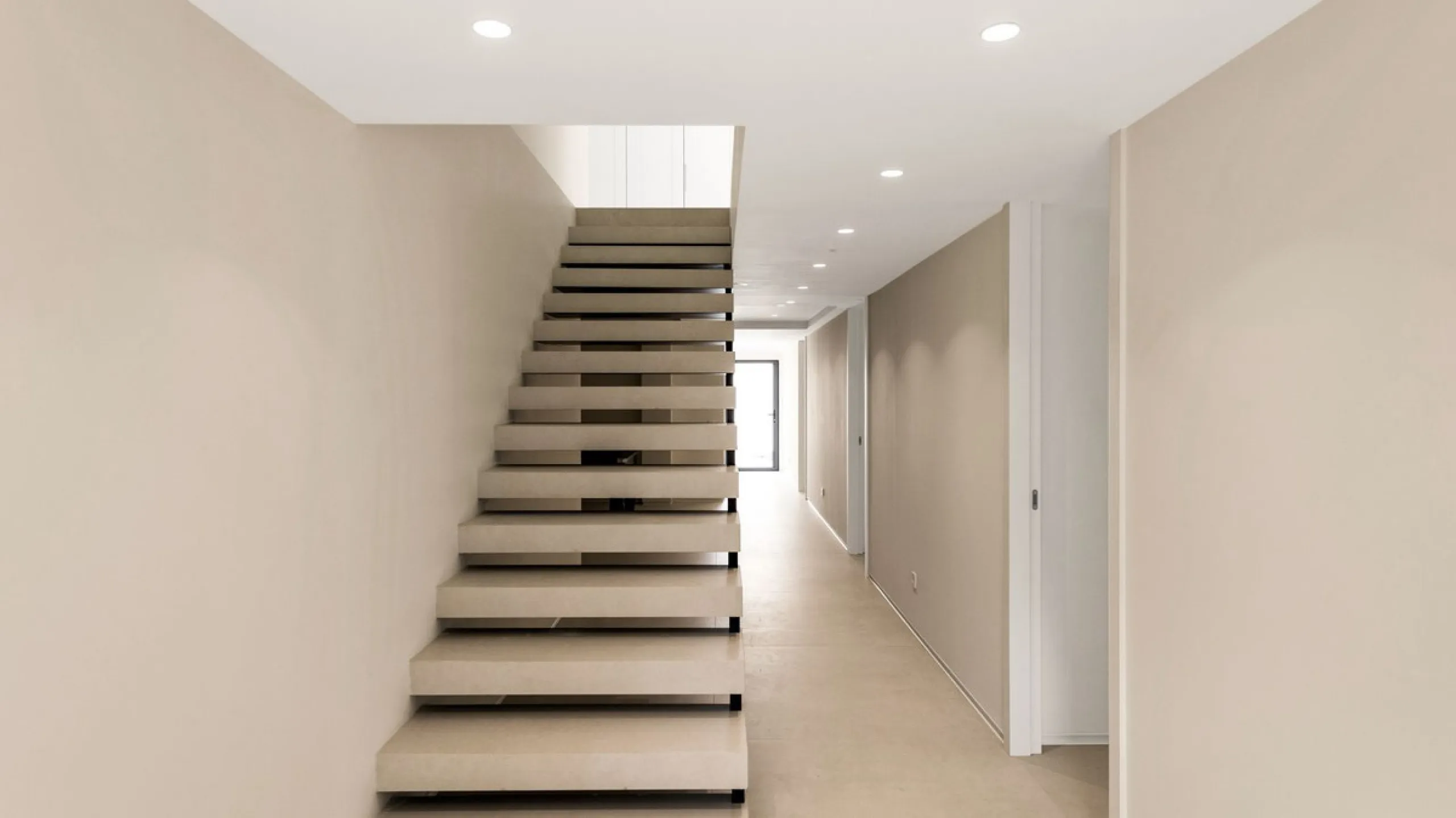 Contemporary Villa in Guadalmina – Design, Luxury & Technology just 4 minutes from the Shopping Center