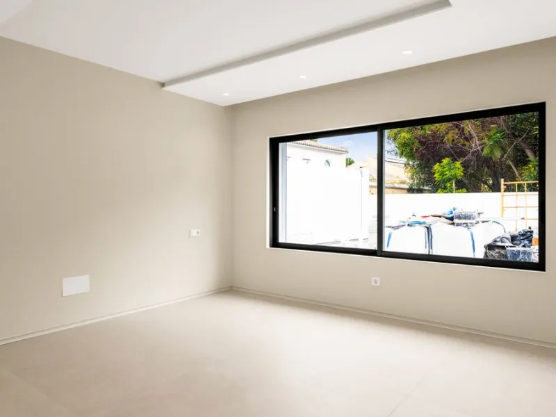 Contemporary Villa in Guadalmina – Design, Luxury & Technology just 4 minutes from the Shopping Center