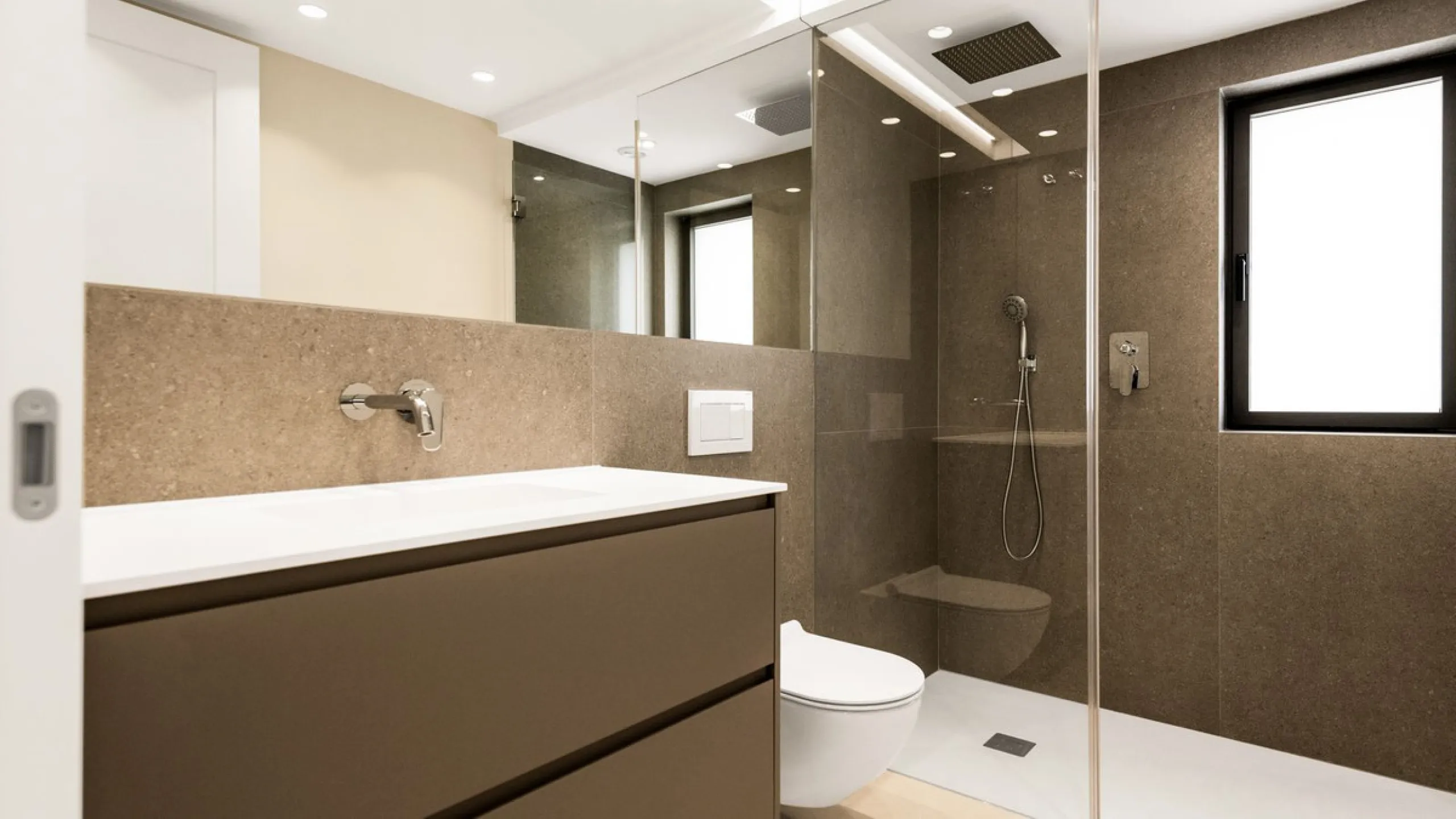 Contemporary Villa in Guadalmina – Design, Luxury & Technology just 4 minutes from the Shopping Center