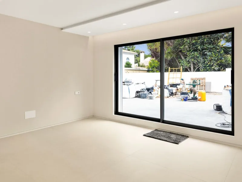 Contemporary Villa in Guadalmina – Design, Luxury & Technology just 4 minutes from the Shopping Center