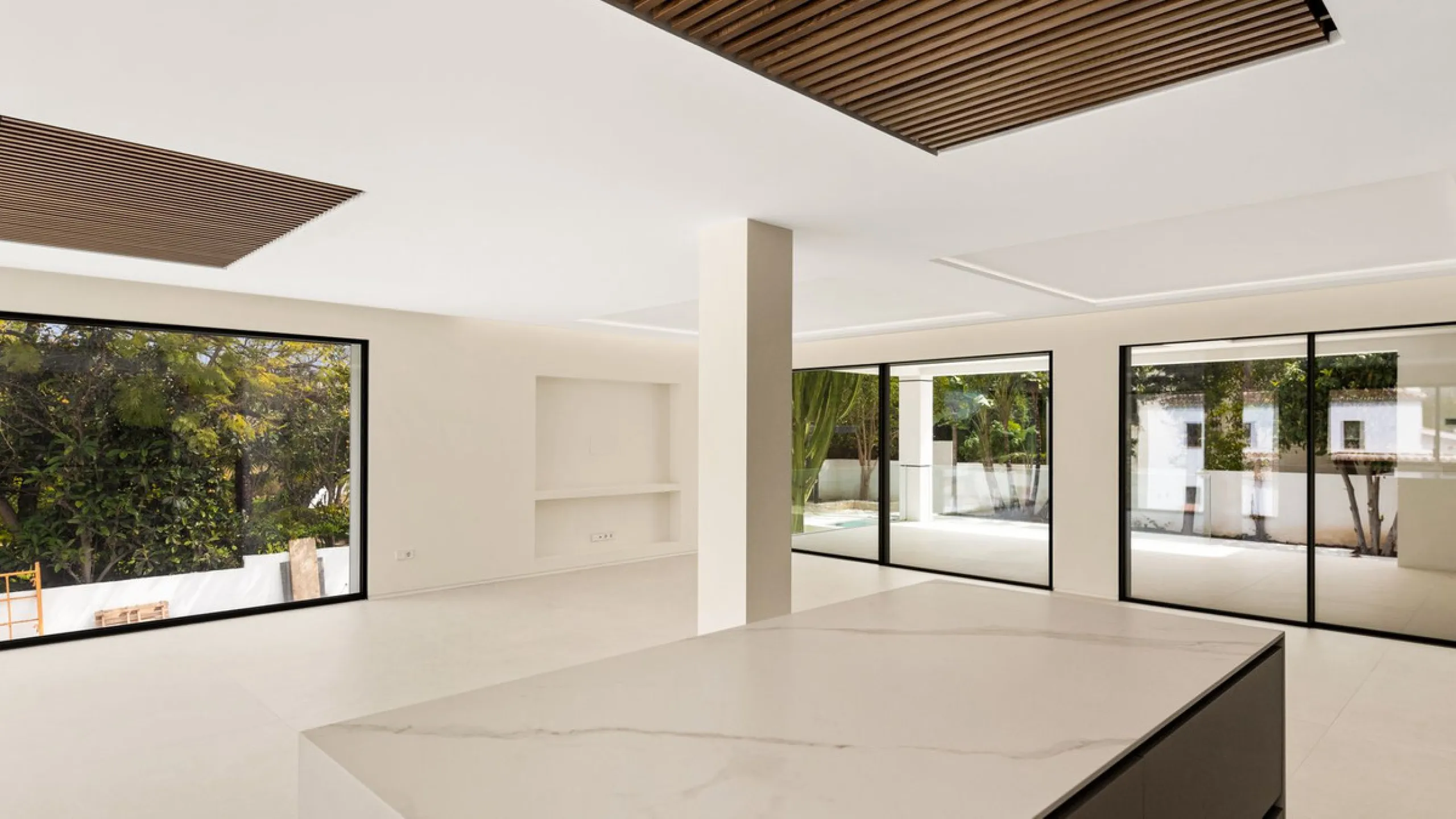 Contemporary Villa in Guadalmina – Design, Luxury & Technology just 4 minutes from the Shopping Center
