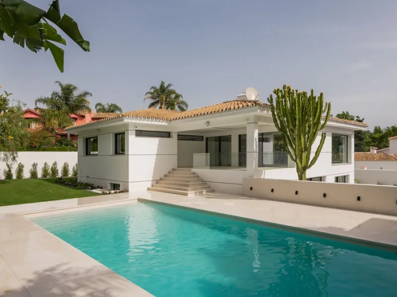 Contemporary Villa in Guadalmina – Design, Luxury & Technology just 4 minutes from the Shopping Center