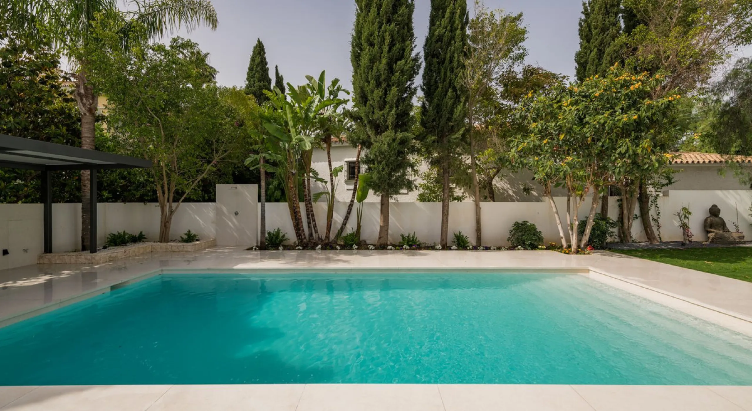 Contemporary Villa in Guadalmina – Design, Luxury & Technology just 4 minutes from the Shopping Center