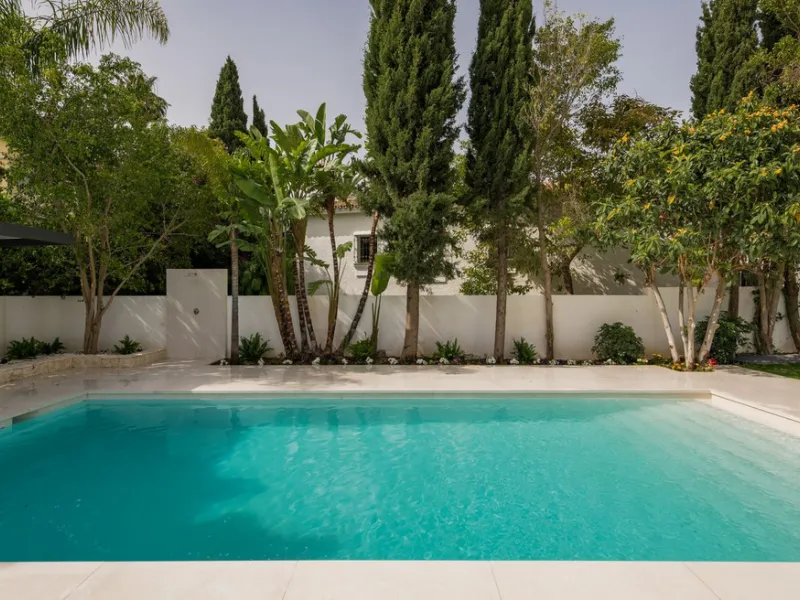 Contemporary Villa in Guadalmina – Design, Luxury & Technology just 4 minutes from the Shopping Center