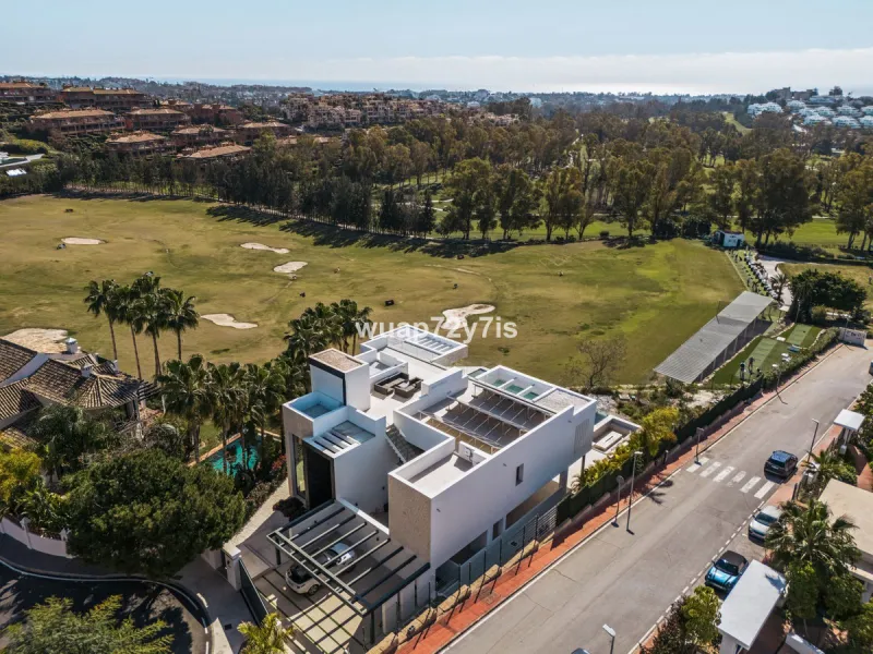 Luxury Villa with First Line Sea Views and Rustic Country Panorama in Benahavís - Marbella