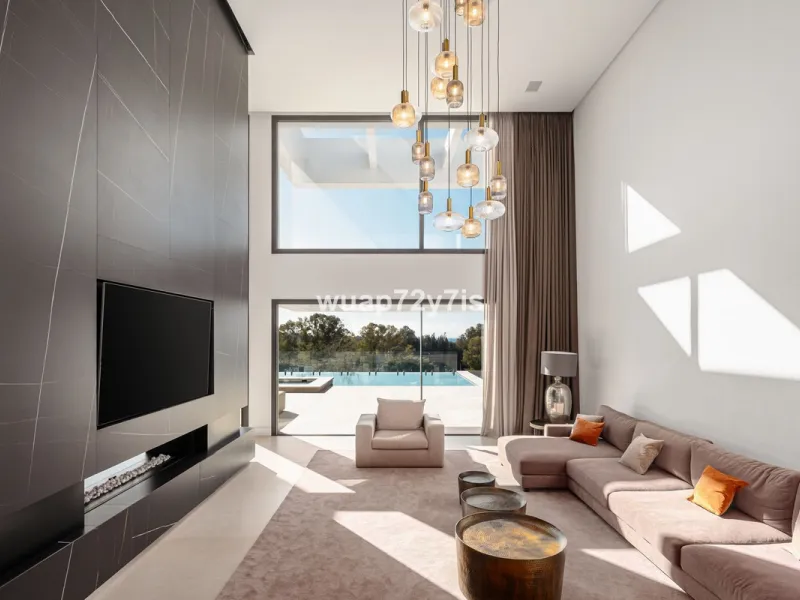 Luxury Villa with First Line Sea Views and Rustic Country Panorama in Benahavís - Marbella