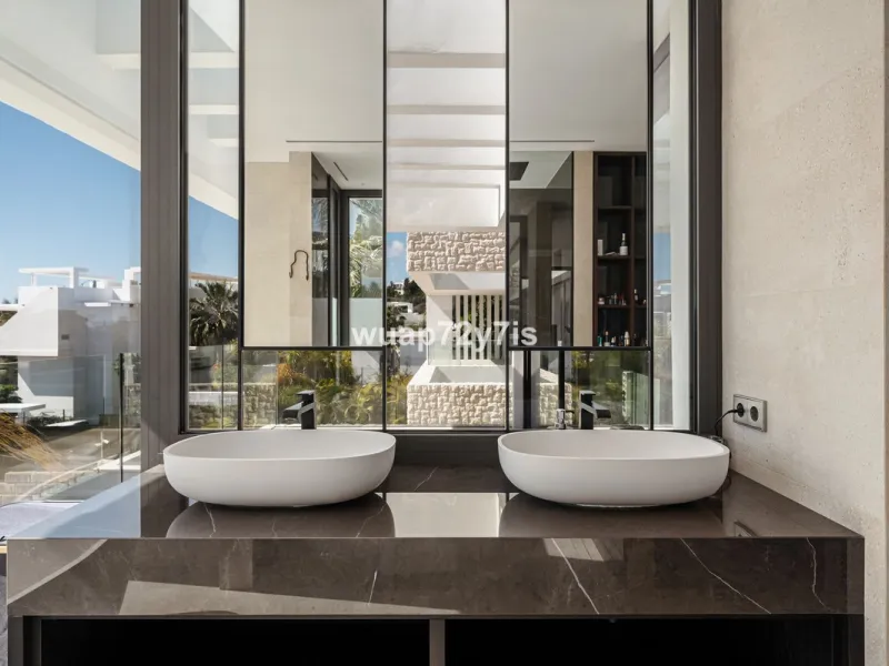 Luxury Villa with First Line Sea Views and Rustic Country Panorama in Benahavís - Marbella