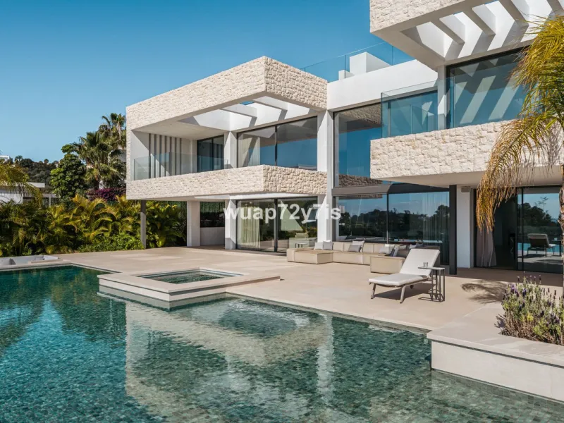 Luxury Villa with First Line Sea Views and Rustic Country Panorama in Benahavís - Marbella
