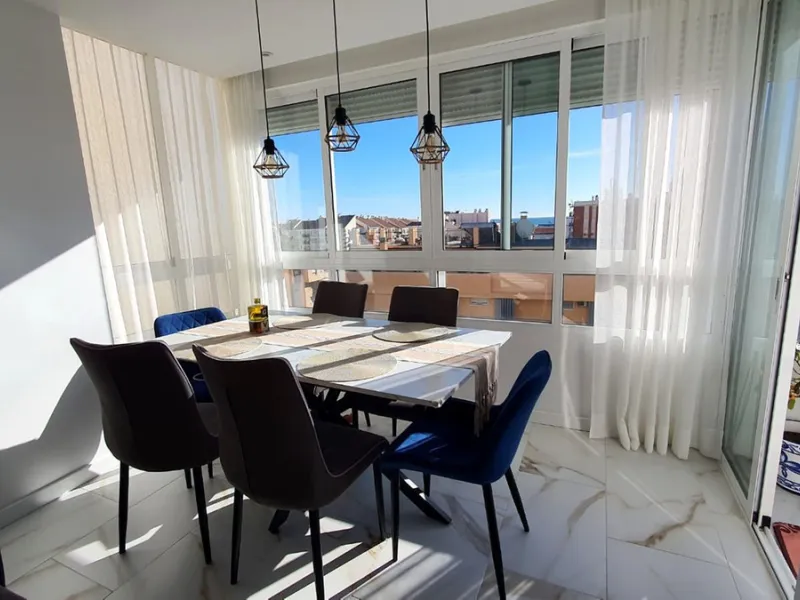 Stunning Fully Renovated Apartment – Fuengirola