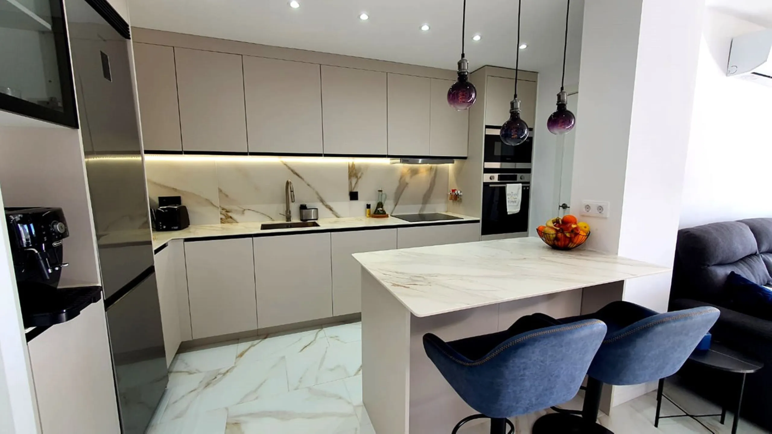Stunning Fully Renovated Apartment – Fuengirola