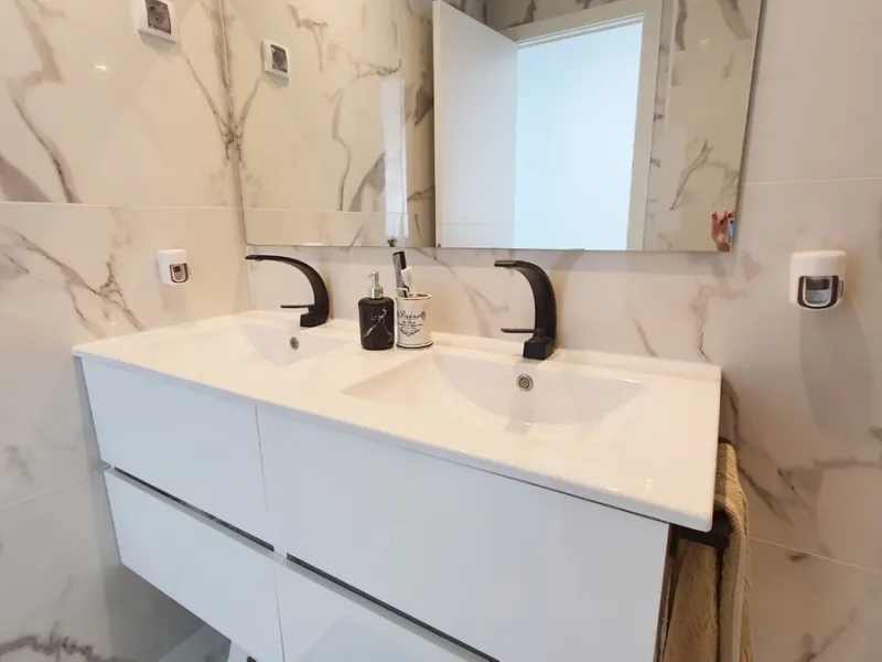 Stunning Fully Renovated Apartment – Fuengirola
